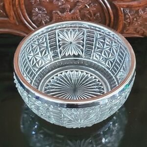 8" Bright Crystal Clear Silver Trimmed Bowl EUC